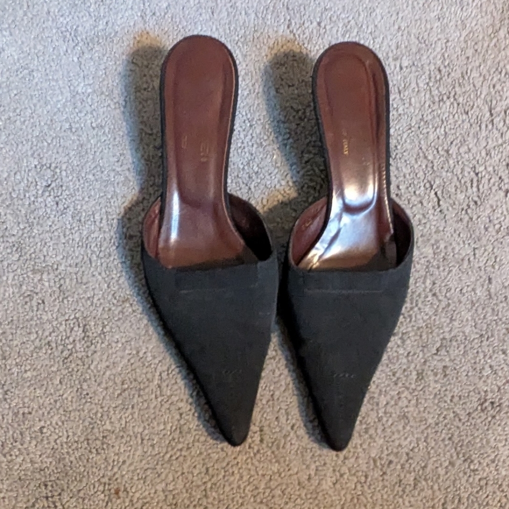 Donald Pliner Mules 8.5